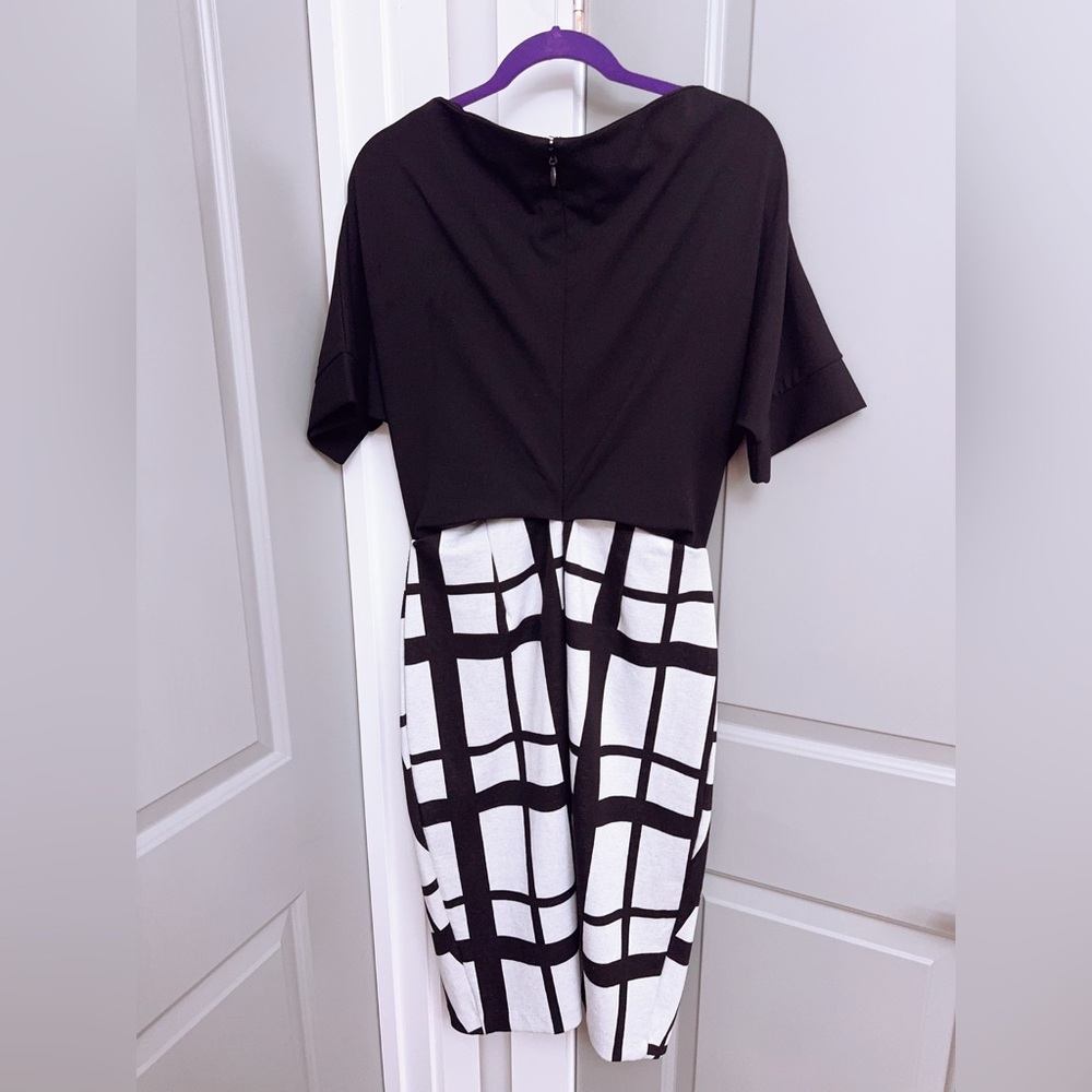New York & Company Black & White Geometric Midi Dress Size Medium - Picture 4 of 4